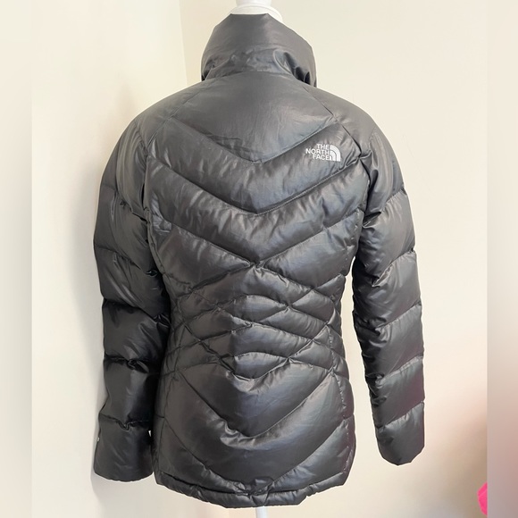 Awesome The North Face 550 puffer jacket! - Picture 4 of 15